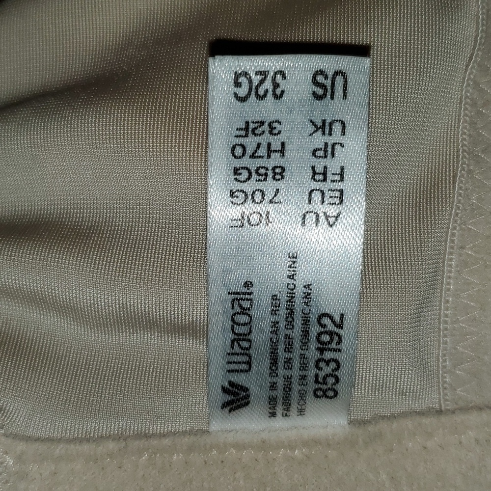 WACOAL 32G TAN UNDERWIRE BRA WITH ADJUSTABLE STRAPS AND 4 HOOKS - Picture 4 of 6